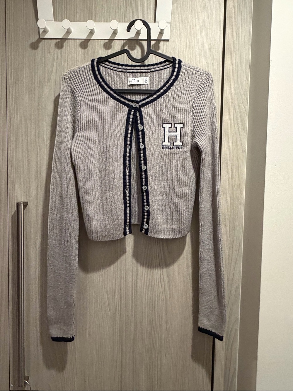 New With Tag Hollister Gray Ribbed Button-Front Cardigan Sweater Size XS